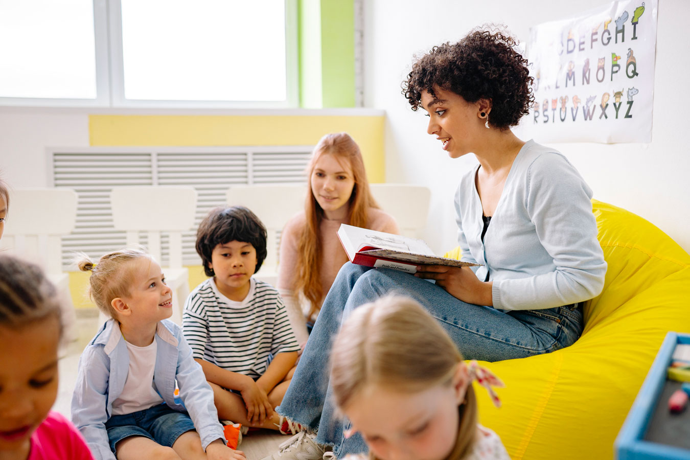 Enseigner en maternelle et primaire avec AMA la girafe
